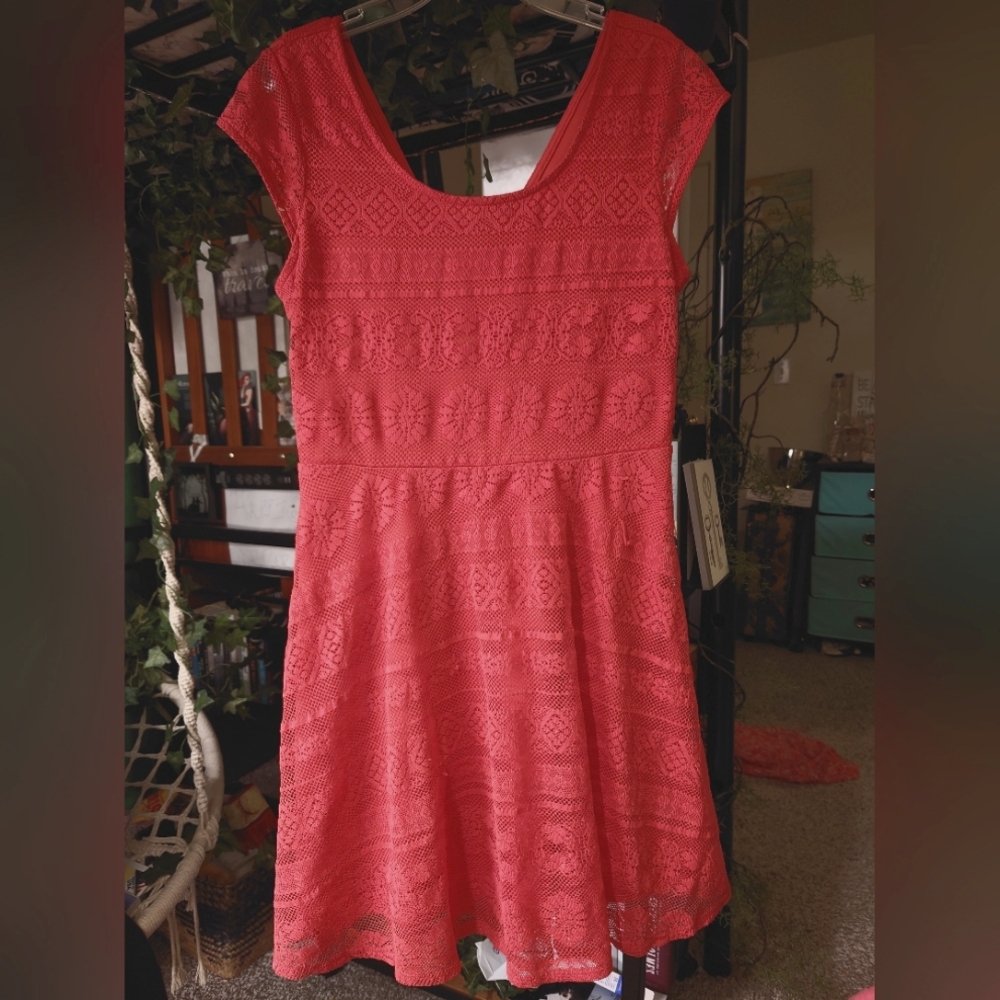Pink lace xhilaration dress - medium